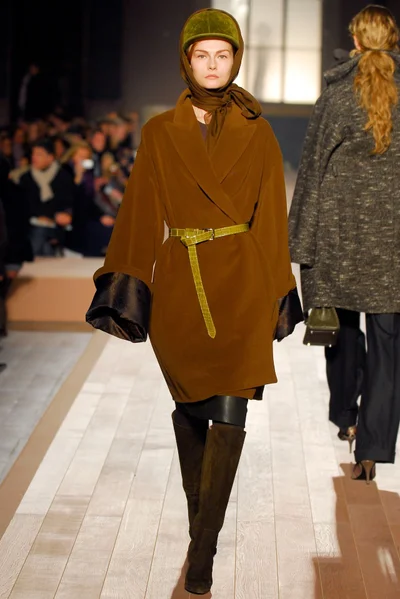 Look 30